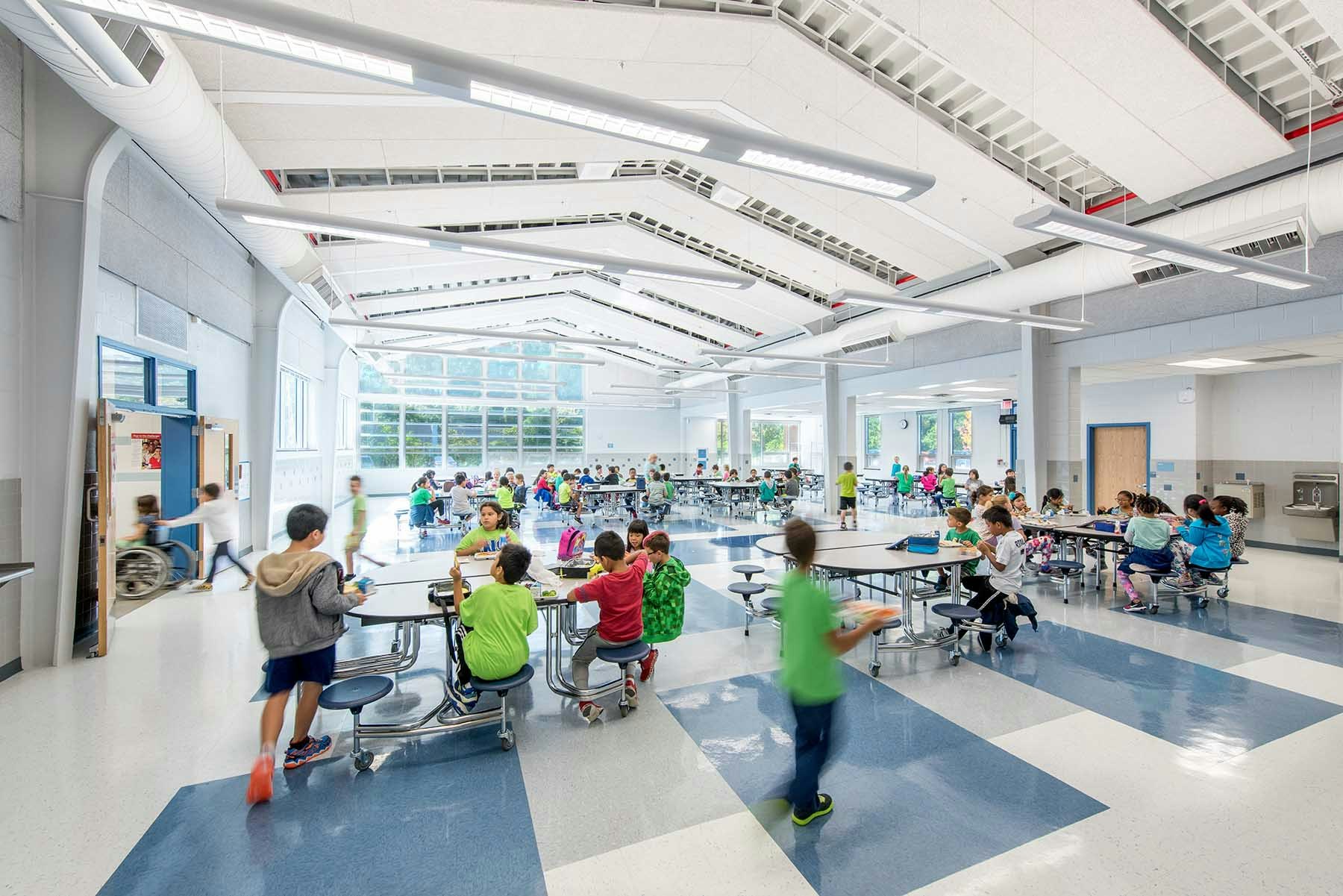 The new 12,300 SF music, art, and library wing redefines and expands the existing learning courtyard and acts as a connector between primary circulation axes.